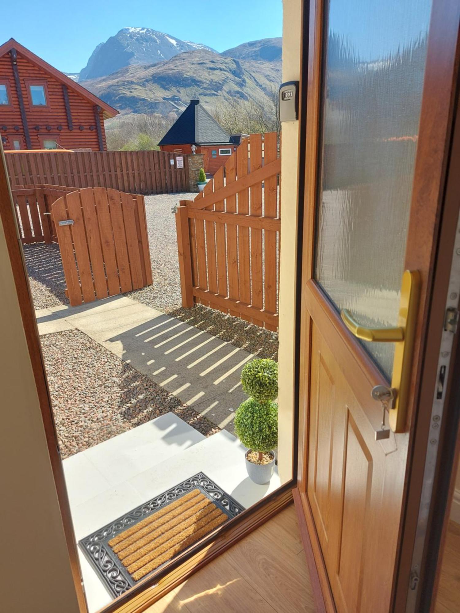 Bonnie View Fort William Cottage エクステリア 写真